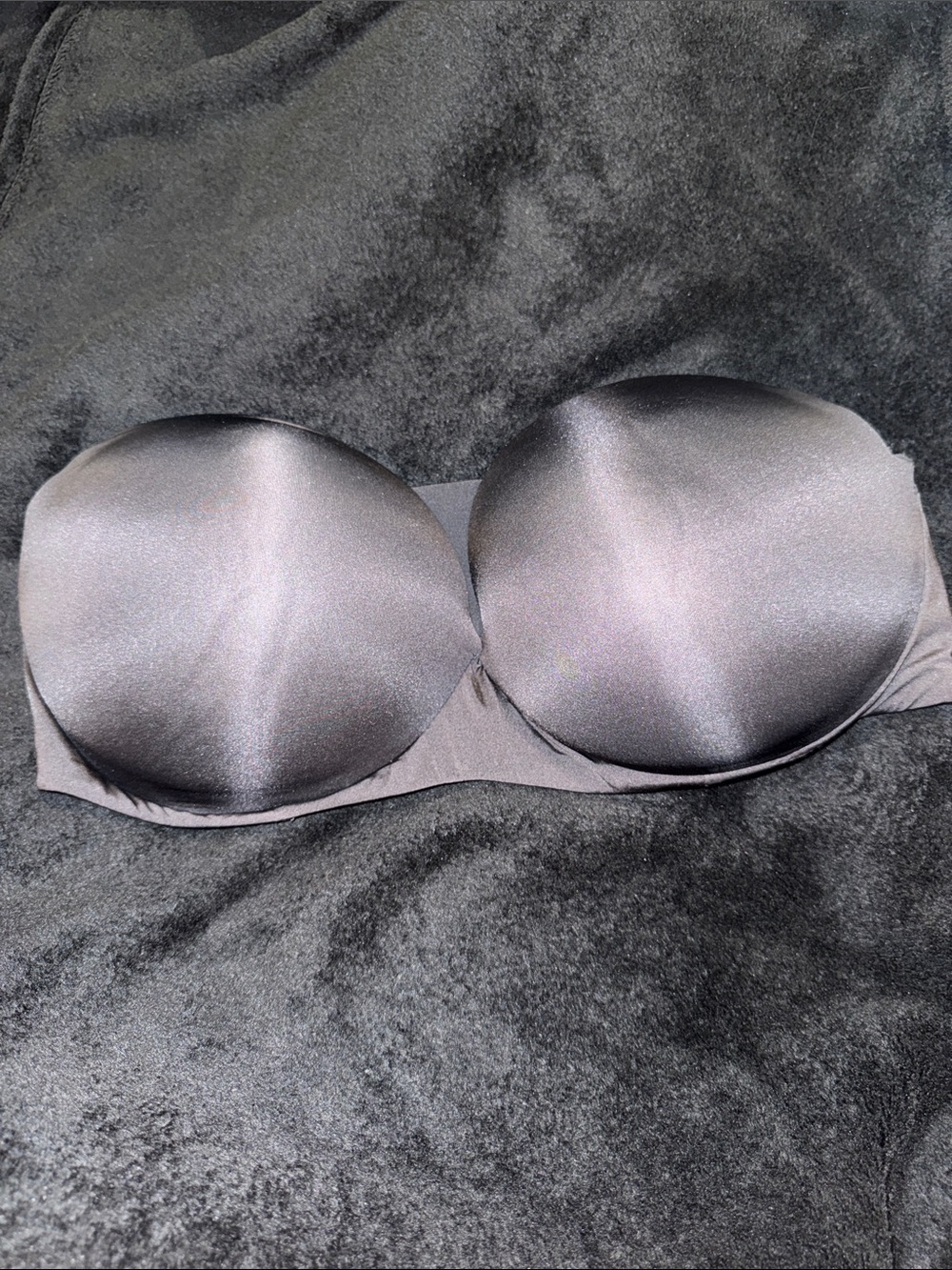 SKIMS Ultimate Strapless Push-Up Bra - Size 40D